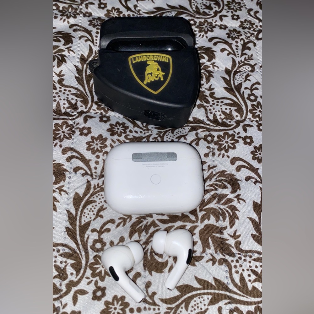 AirPods Pro